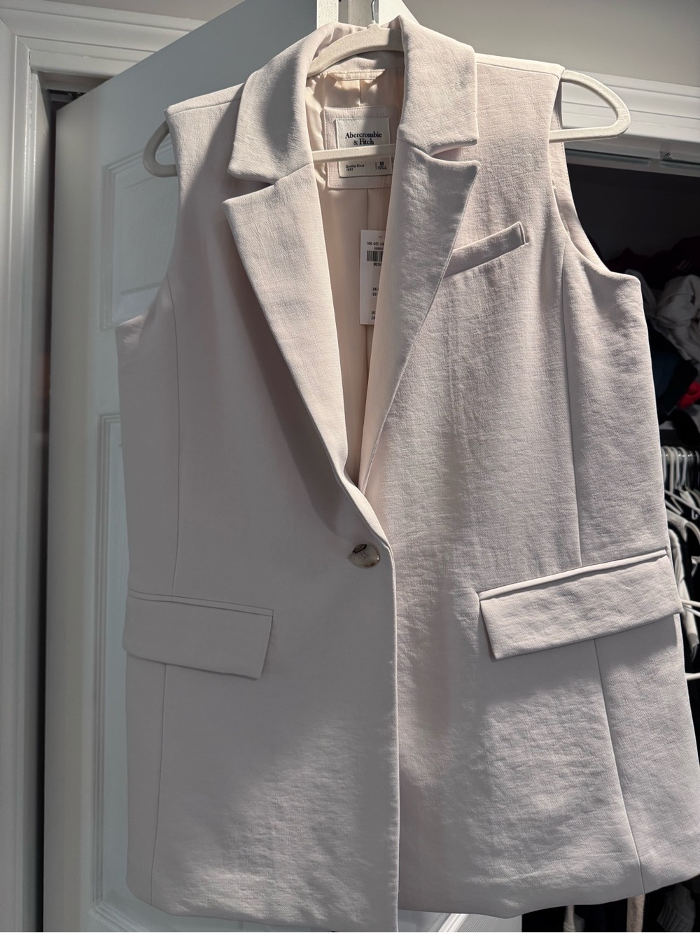 Abercrombie & Fitch Sleeveless Blazer Vest in Light Beige